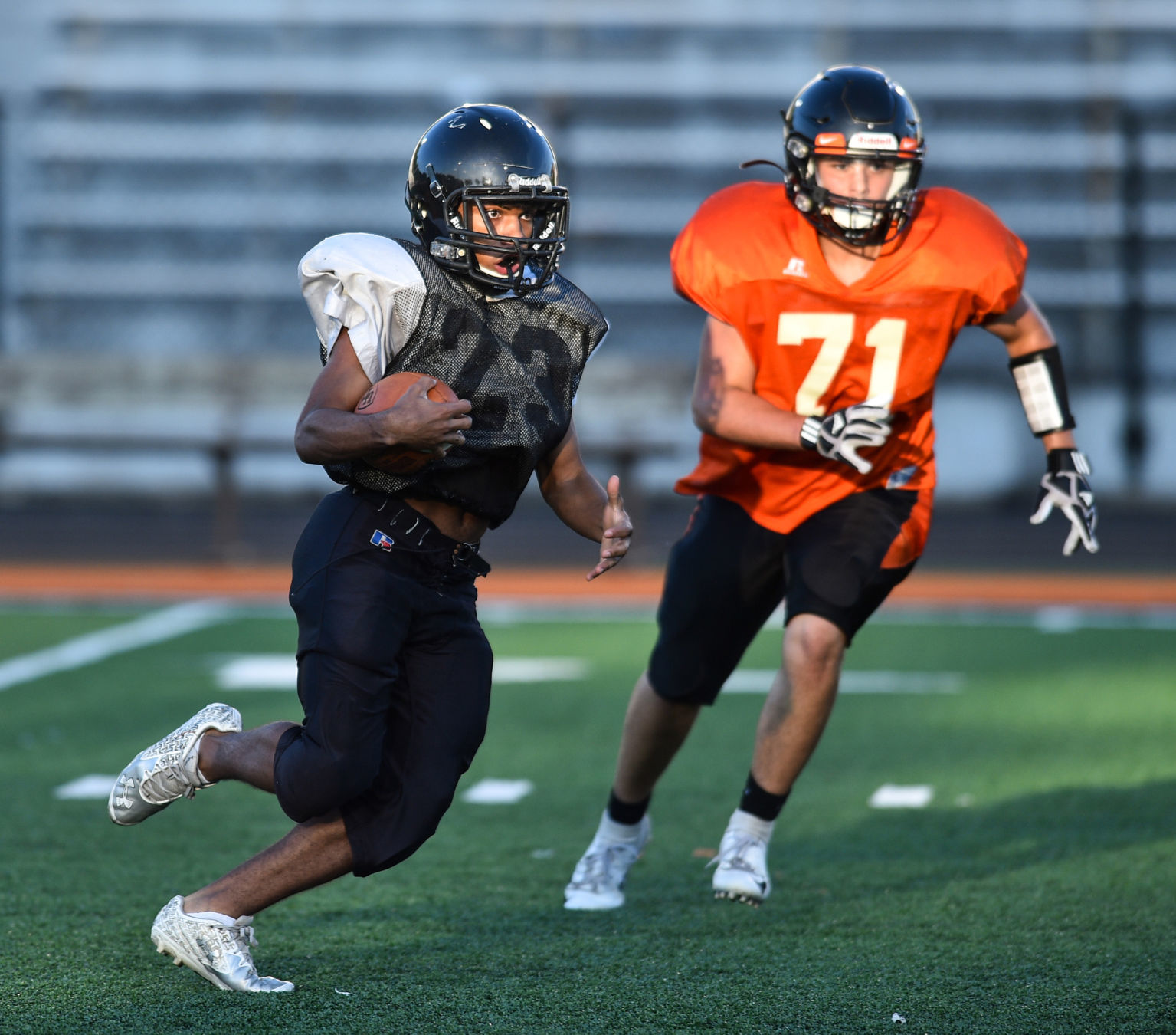 082219-mda-spt-ut-football-001a.JPG